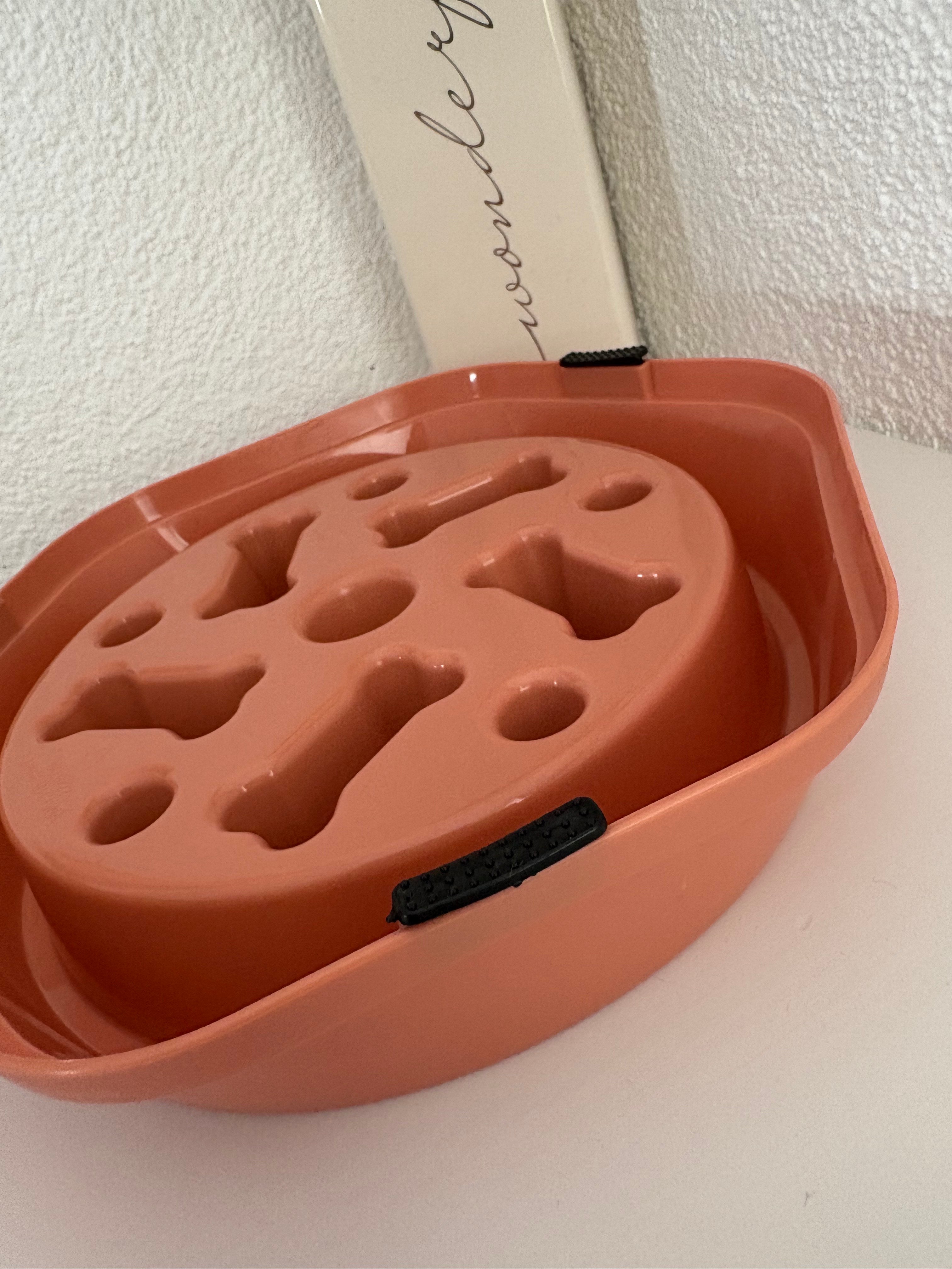 Slow Feeder Knochen - Rosa